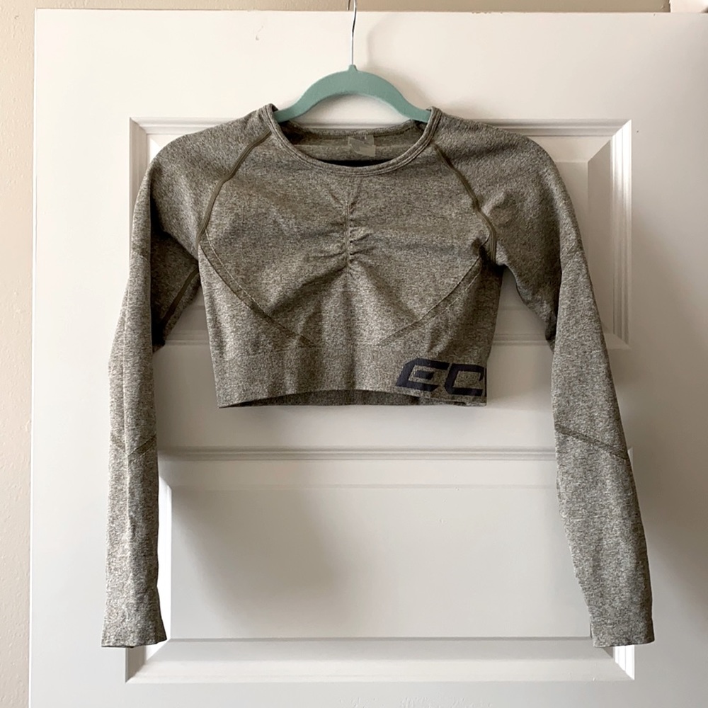 ECHT Apparel Arise Scrunch Crop Top
